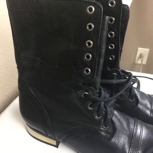Steve Madden black leather combat boots 7.5